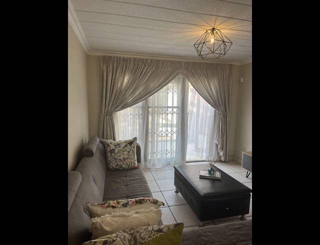 2 BEDROOM APARTMENT RENTED IN SANDOWN
